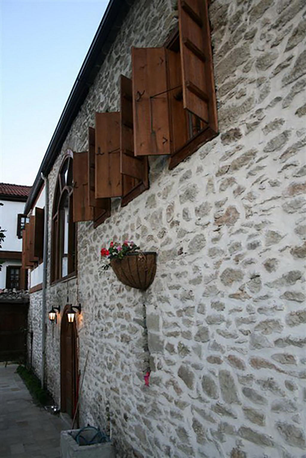 Taşev Konağı