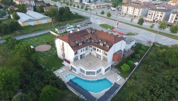 Tasli Hotel