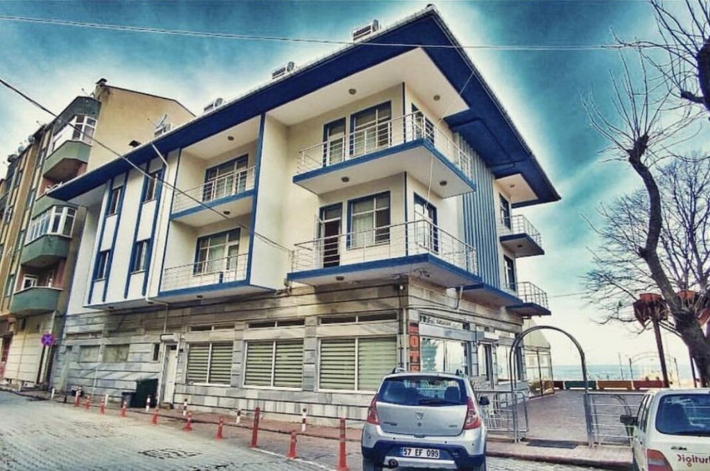 Saymoz Hotel
