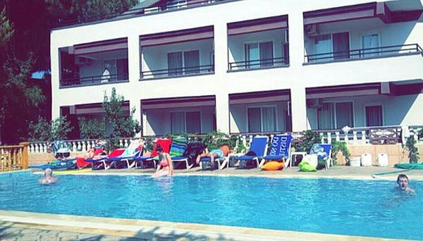Emre Studios and Apartments
