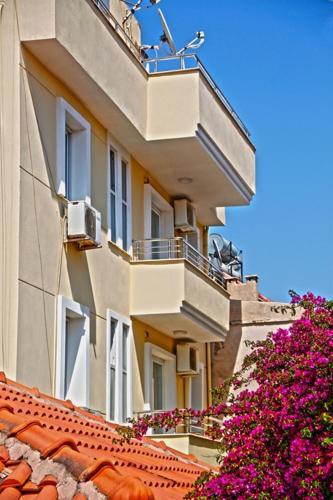 Bonapart Hotel