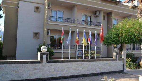 Club Park Marina Hotel