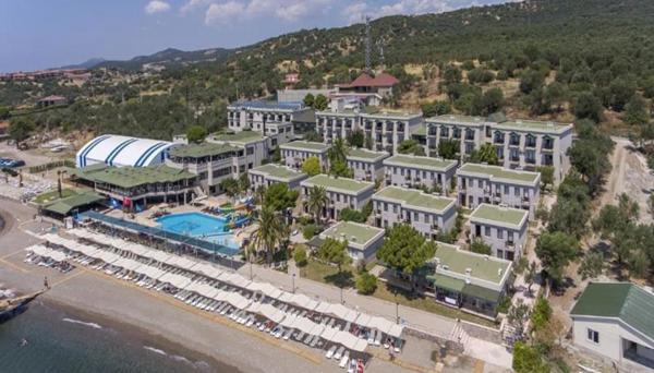 Dc Club Assos Eden Gardens Hotel