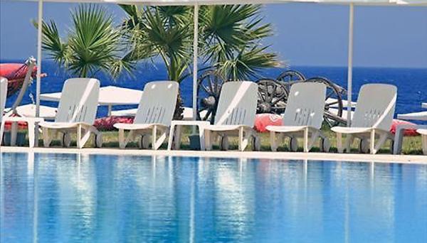 Aquila Hotels & Resorts Club