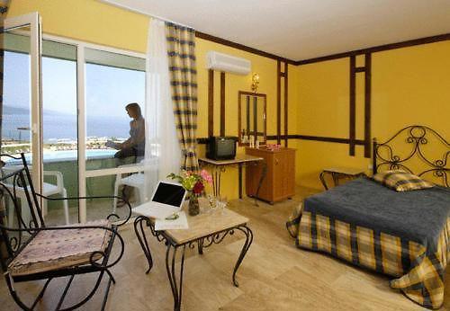 Aquila Hotels & Resorts Club