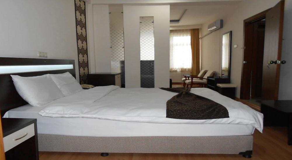 Nas Otel