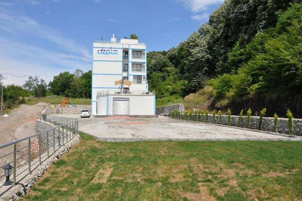 Ozgur Otel