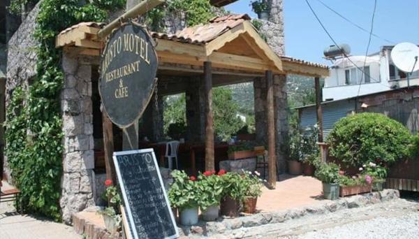 Aristo Motel