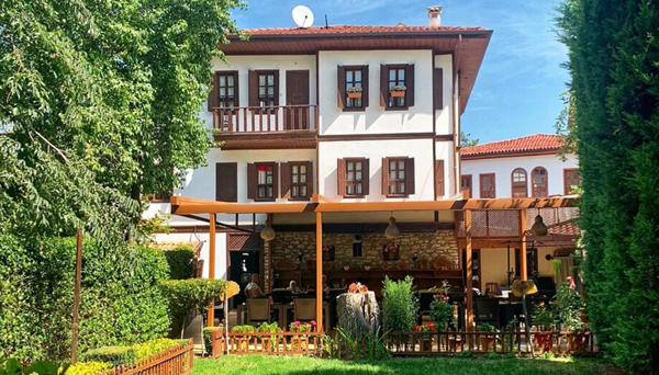 Hüma Hatun Konağı