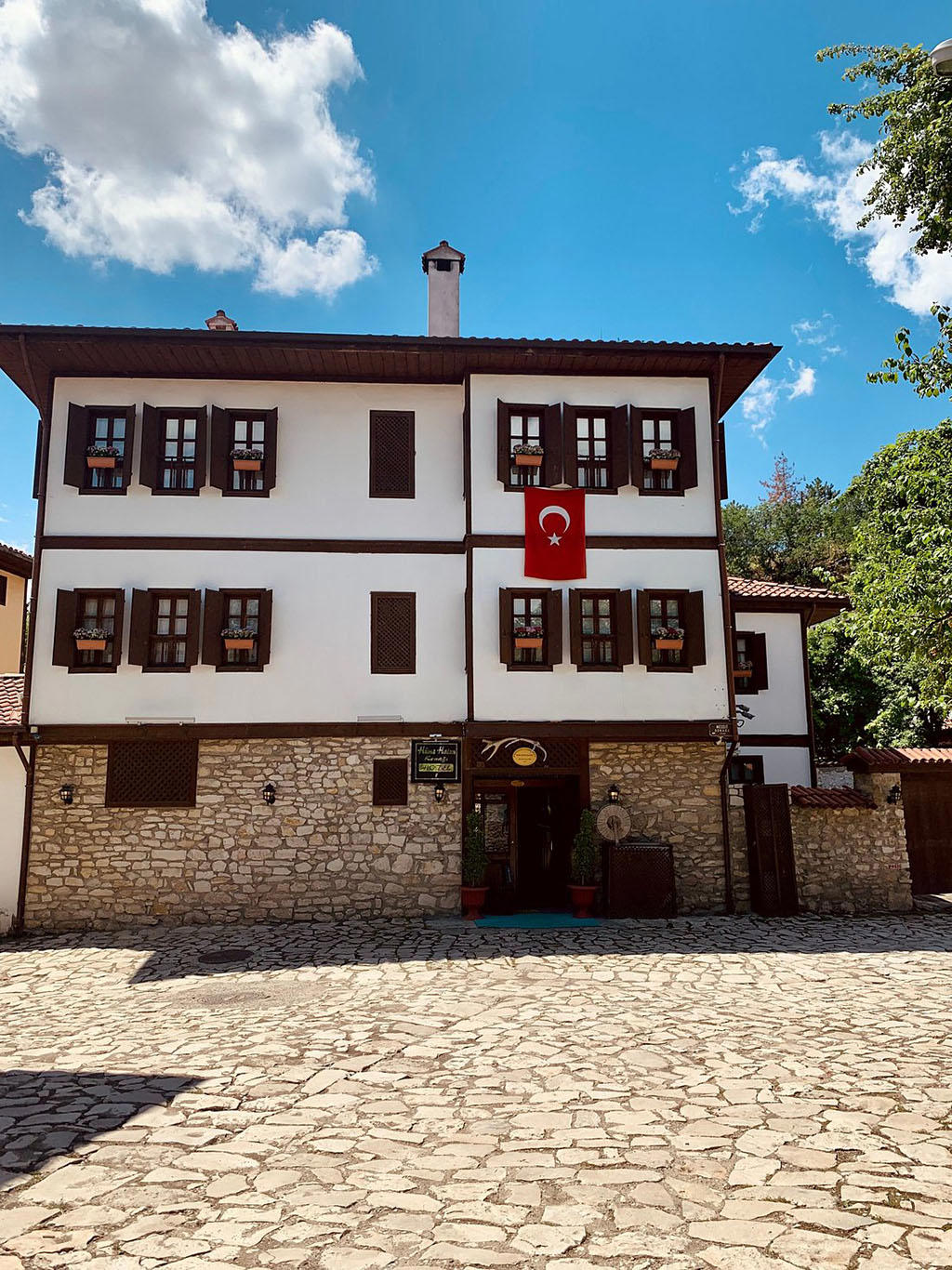 Hüma Hatun Konağı