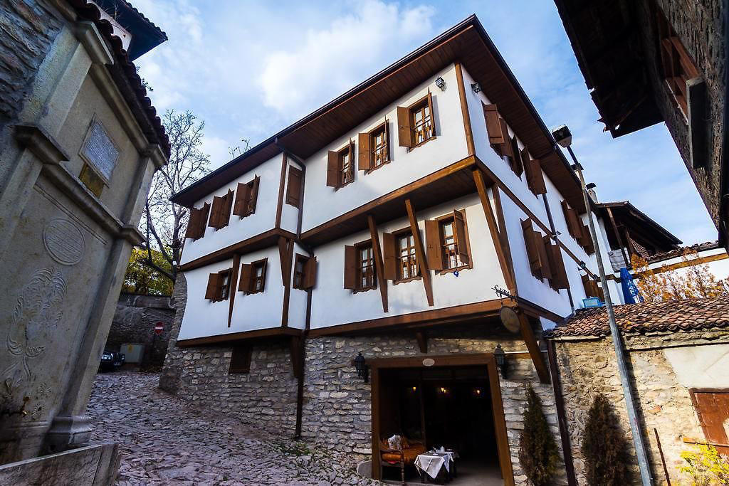 Köroğlu Konak