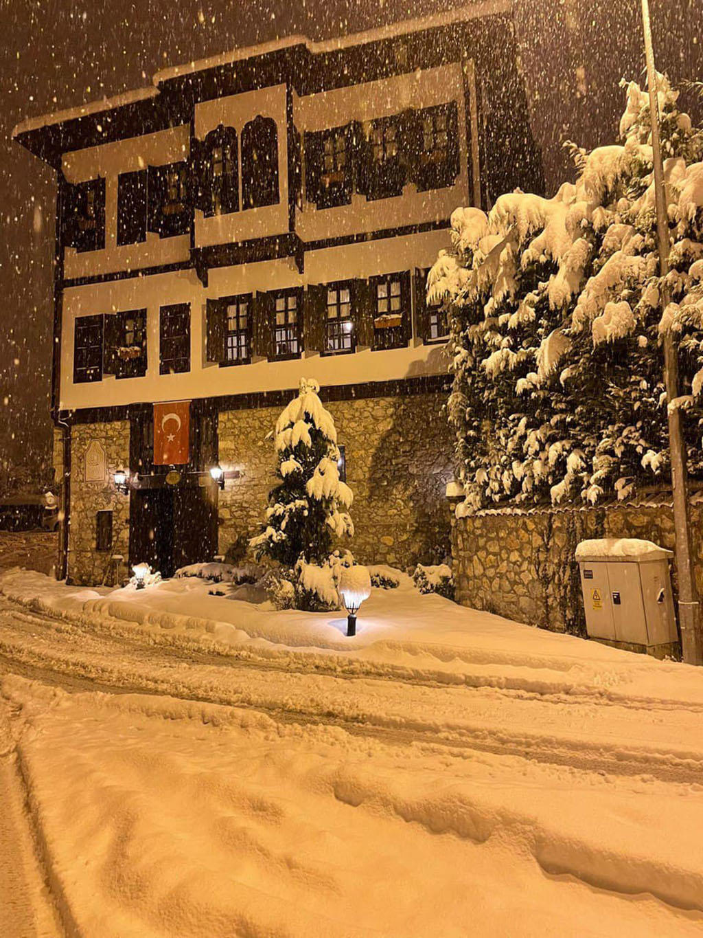 Köroğlu Konak