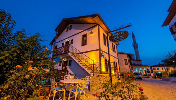 Akcasu Konak