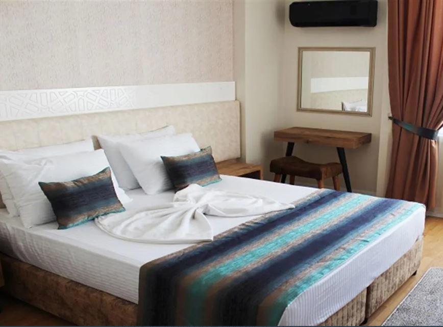 Grand Boss Suit Hotel