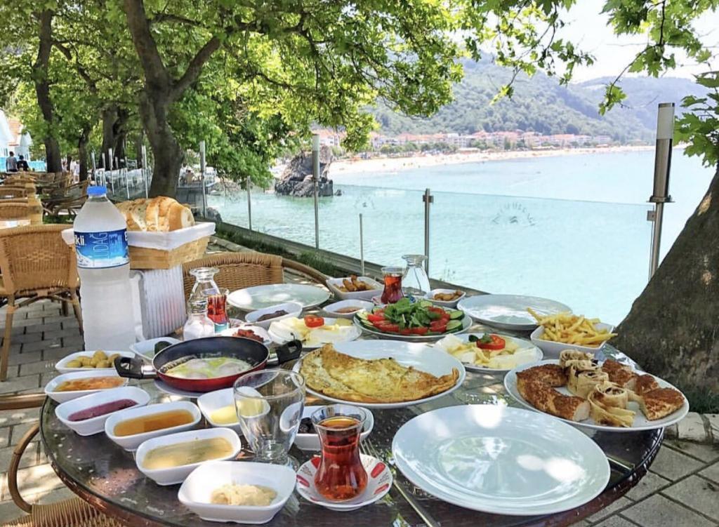Inkum Terrace Otel & Restaurant