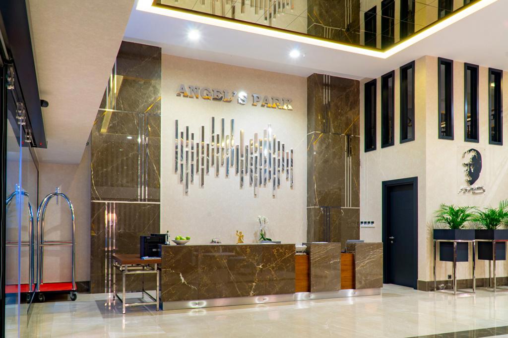 Angel's Park Hotel