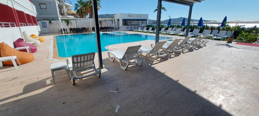 Blue Port Hotel
