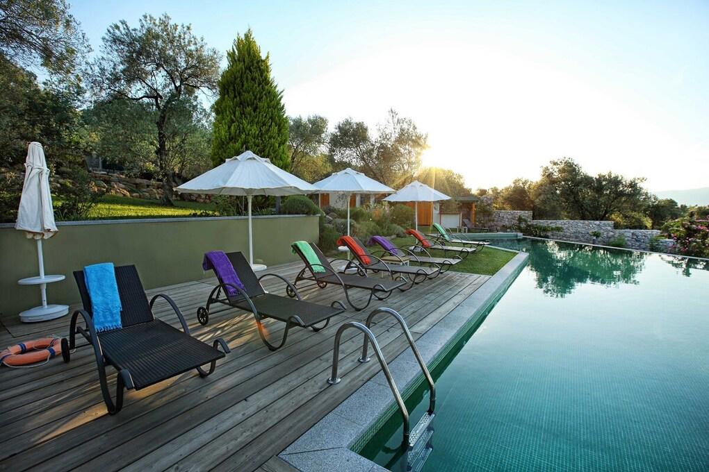 Teomida Hotel