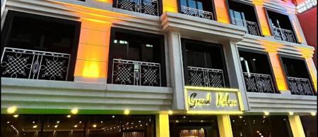 Grand Palace Hotel