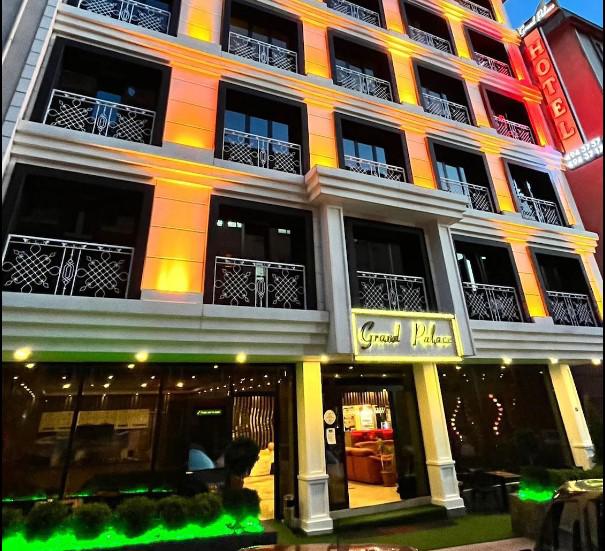 Grand Palace Hotel