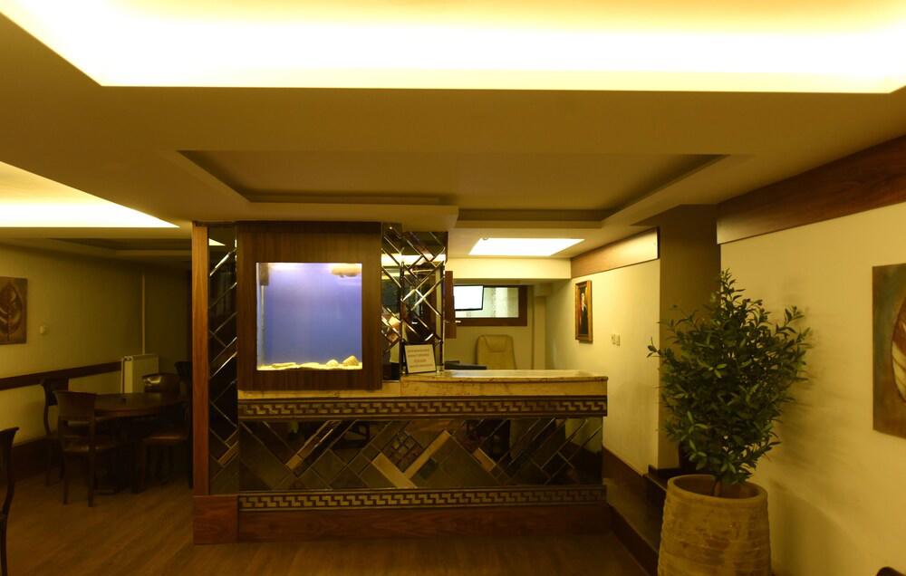 Zeybek Hotel