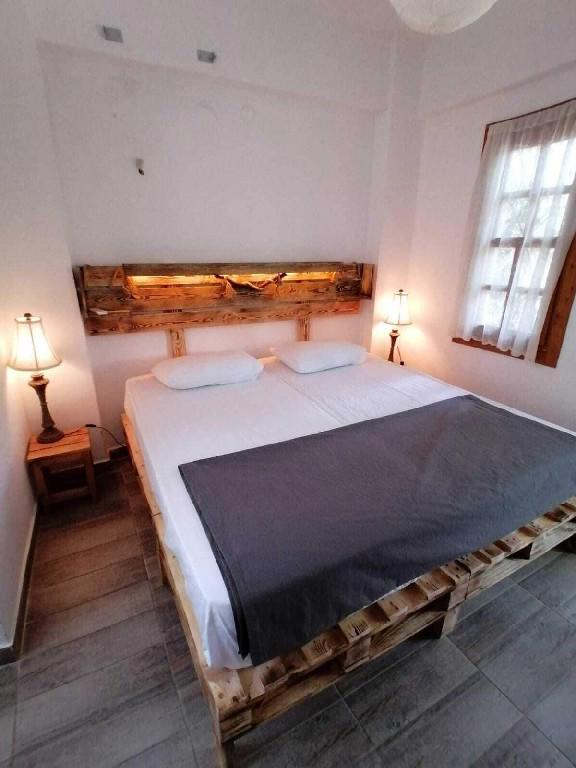 Kuyu Beergarden Hostel