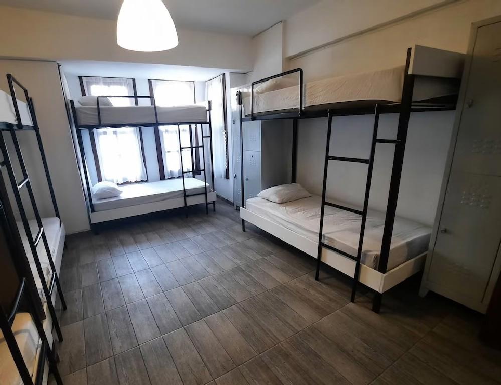 Kuyu Beergarden Hostel