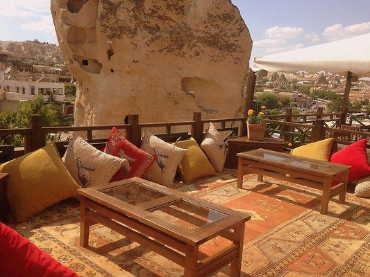 Oriental Cave Suites