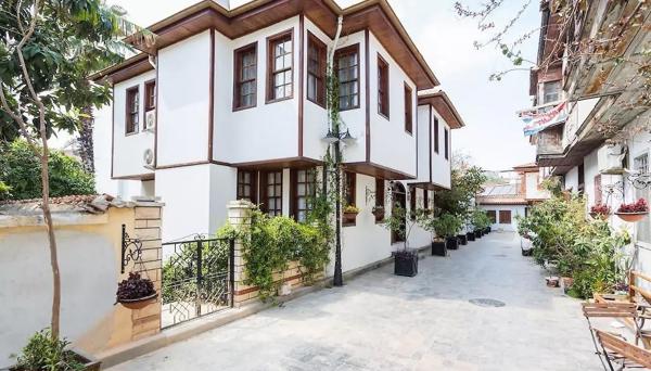 Defne Oldtown Suites