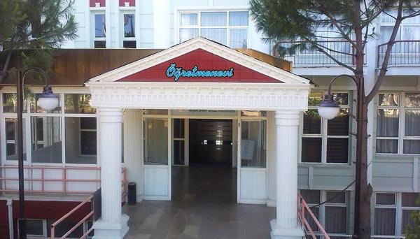 Bergama Öğretmen Evi