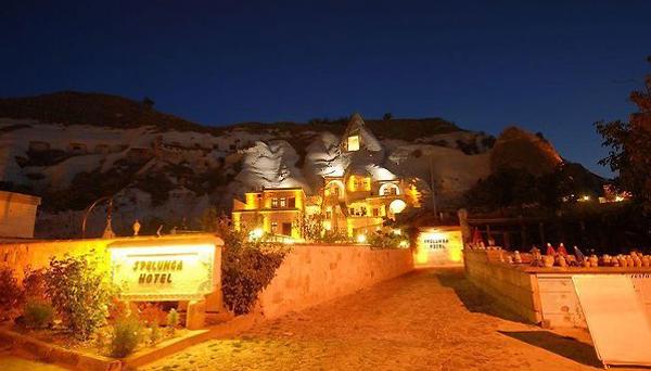 Spelunca Cave Hotel