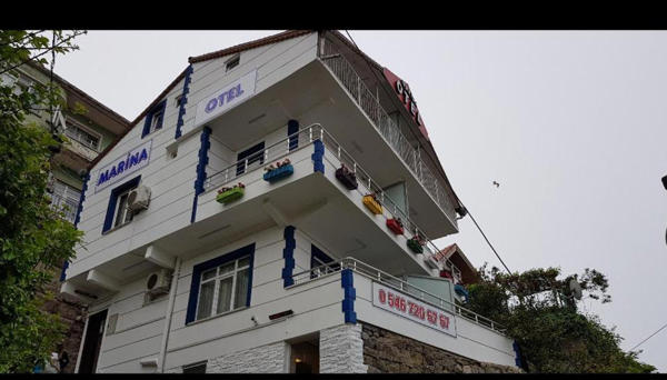 Marina Hotel