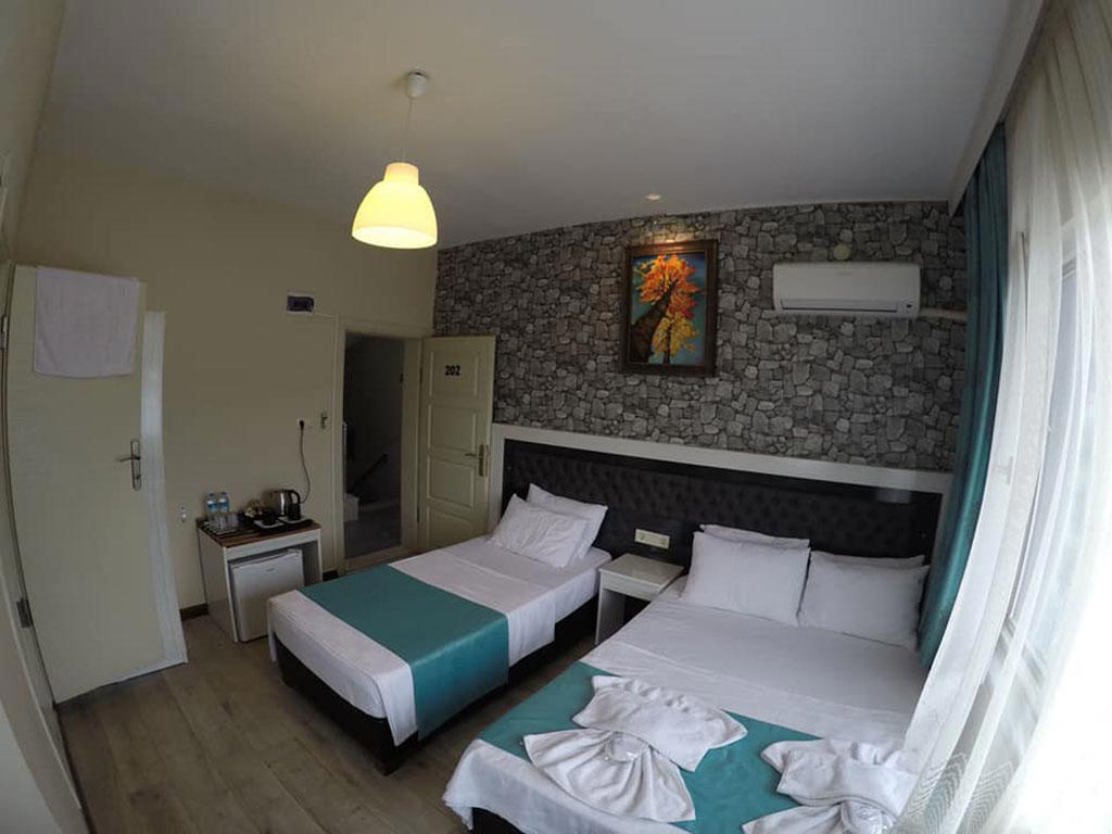 Marina Hotel
