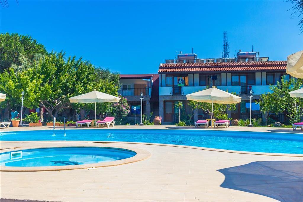 Assos Kadirga Hotel
