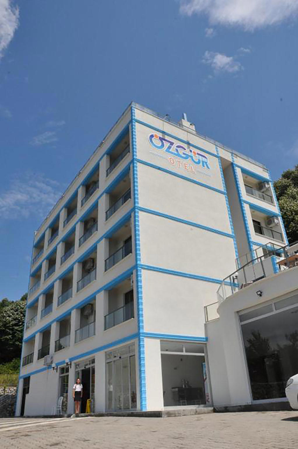 Ozgur Otel