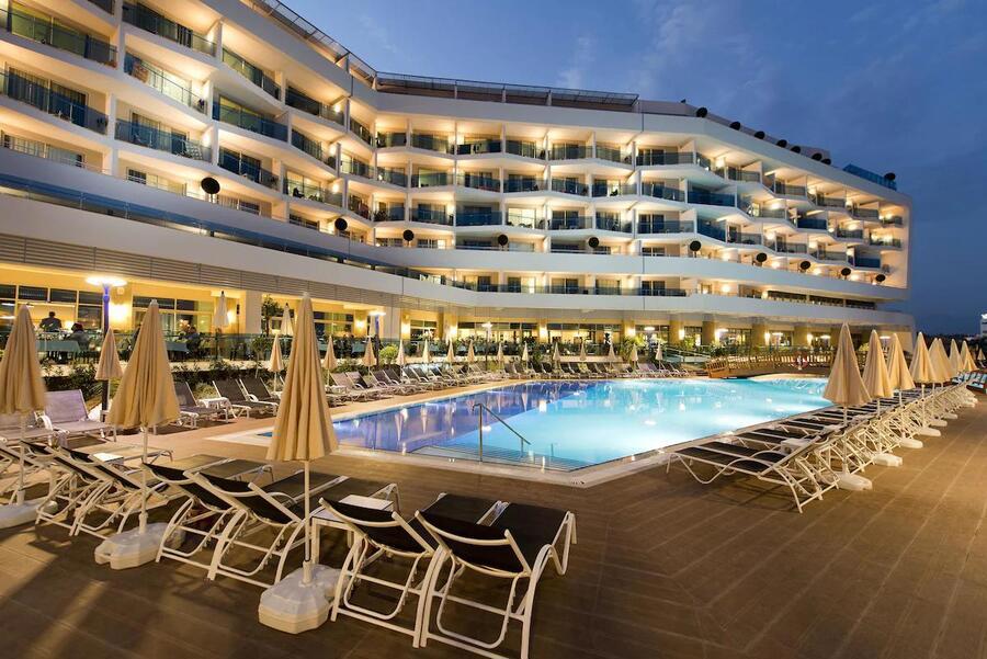 Selene Beach & Spa Hotel (+16)