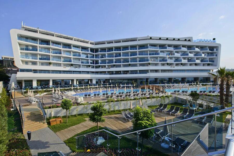 Selene Beach & Spa Hotel (+16)