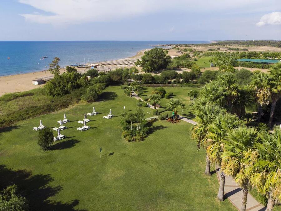 Side Star Resort