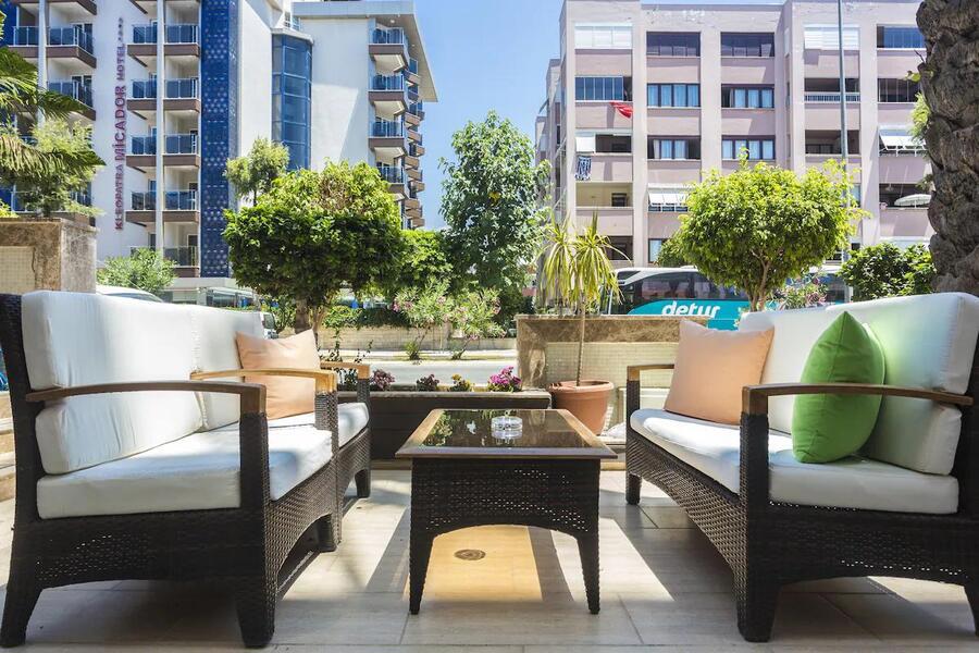 Lonicera City Kleopatra Hotel