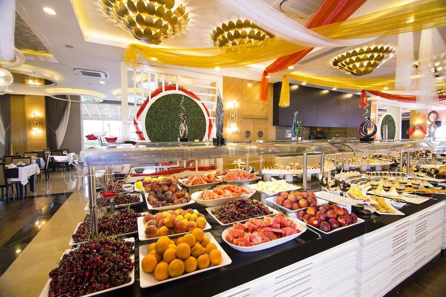 Lrs Port River Hotel & Spa