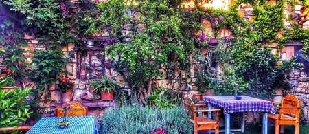 Parmis Boutique House