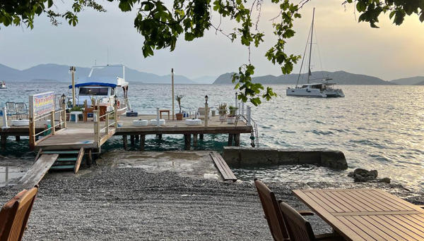 Yakamoz Restaurant & Pension