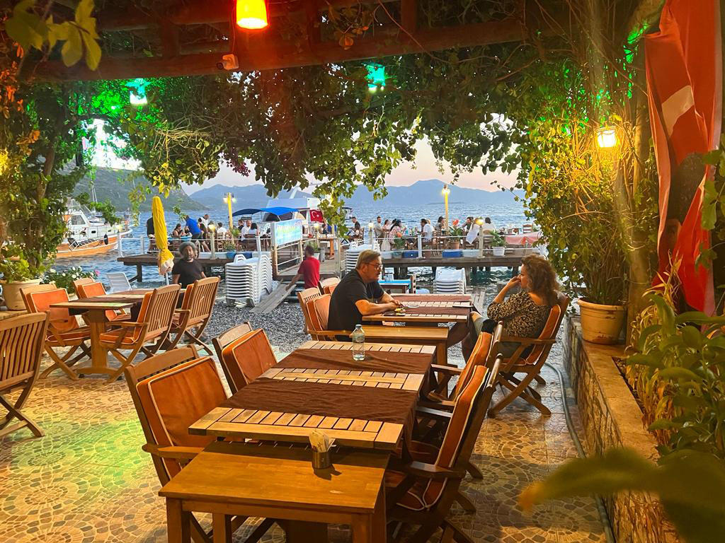 Yakamoz Restaurant & Pension