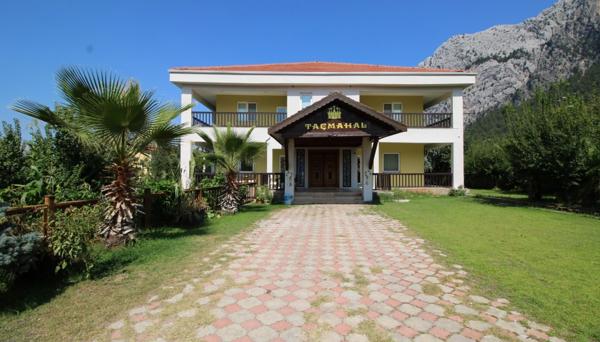 Villa Tacmahal