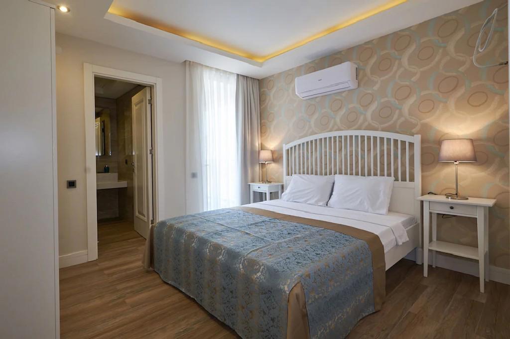Lara Suite's Apart Hotel
