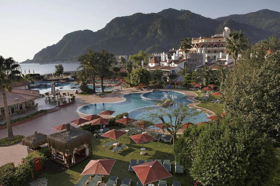 Martı Resort Deluxe