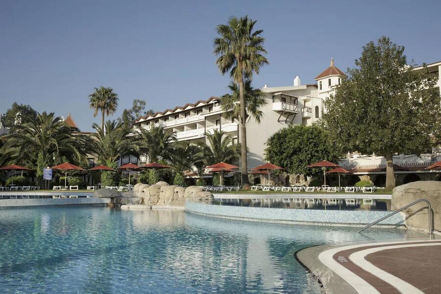 Martı Resort Deluxe
