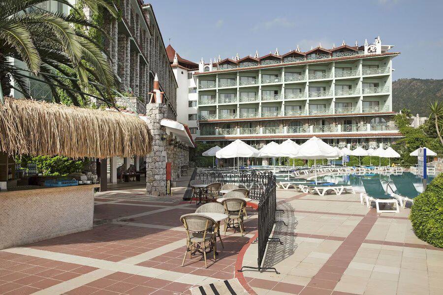 Martı La Perla (+16)