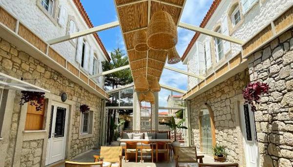 Monk Hotel Alaçatı- Adults Only