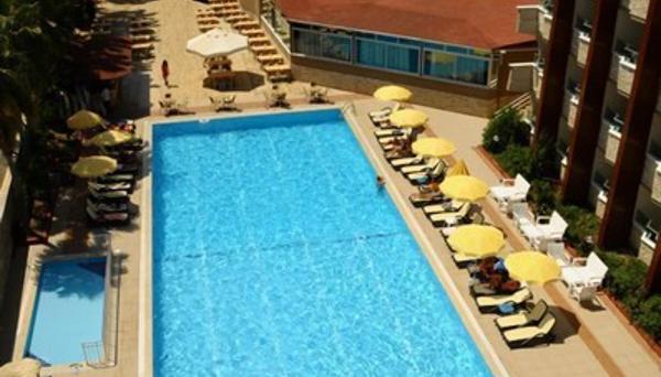 Club Tess Otel